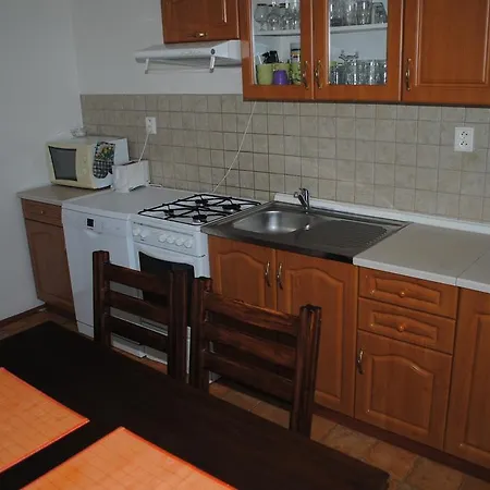 Adela Apartmán *